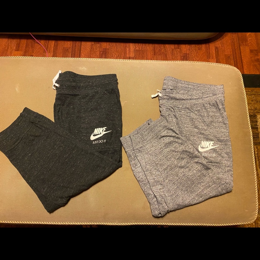2 pair of Nike cropped joggers